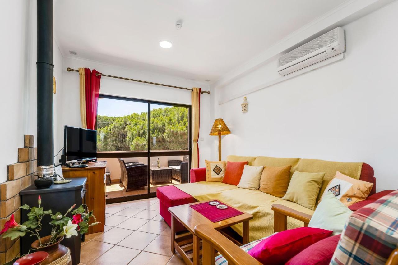 Ferienwohnung Pine Trees Penthouse Olhos de Agua  Exterior foto